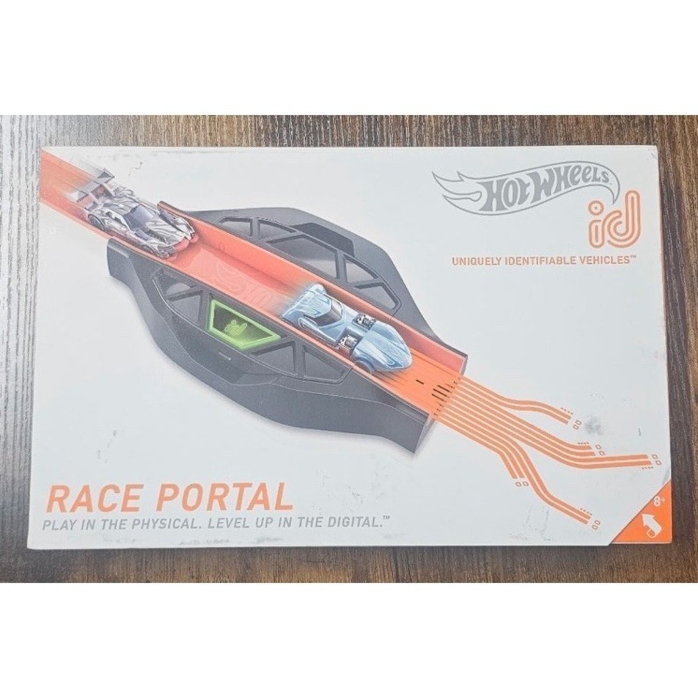 Hot Wheels ID Race Portal Smart Track System Plus 2 Cars New/Sealed!